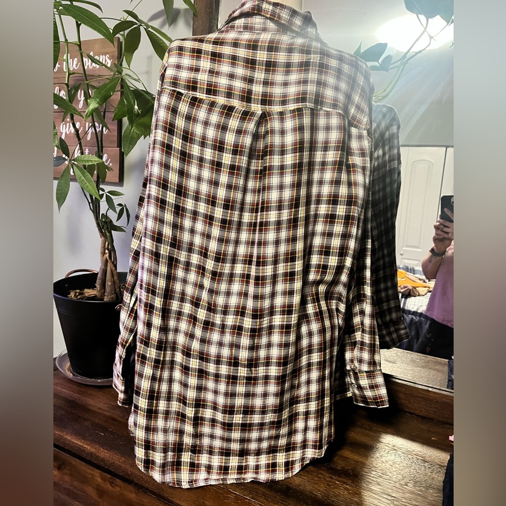 Flannel - Picture 3 of 4